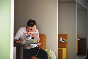 Comment gérer le stress scolaire au collège et au lycée ?